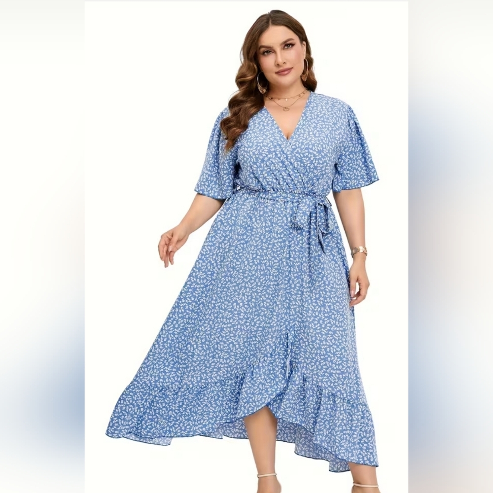 NWT! Womens XL blue white floral short sleeve ruffle tiered empire maxi dress